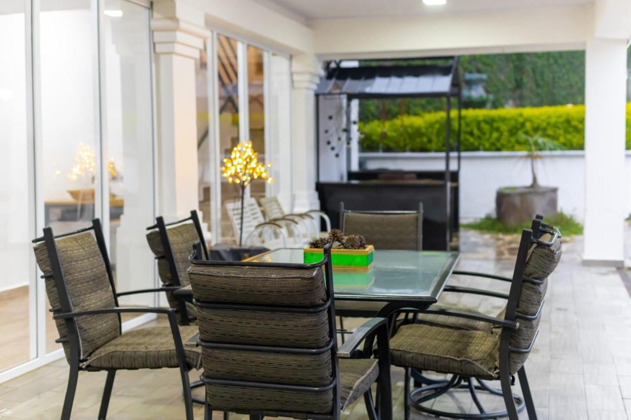 Hotel Cocoview, Bar & Restaurante Valle de Angeles Εξωτερικό φωτογραφία